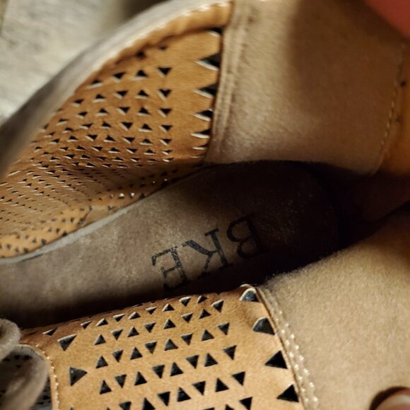 BKE Kinni Sandals Brown Stacked Heel Back Zipper Lace Up Cutout Womens 8.5 Brown - Picture 5 of 6